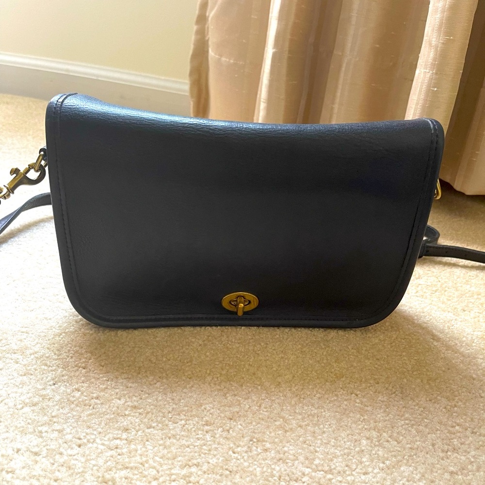 Coach Pocket Bag 9755